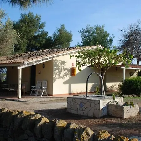 Punta Milocca Sleeps 2 Wifi T764351 Apartament *