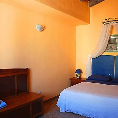 Punta Milocca Sleeps 2 Wifi T764351 * Terrauzza