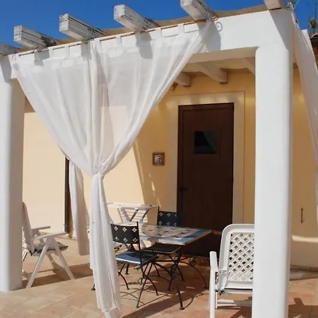 Apartament Punta Milocca Sleeps 2 Wifi T764351 *